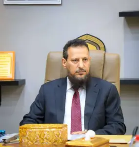 محافظ عدن يُفاجئ الجميع بتوجيهات صارمة قبل العيد.. والمواطنون ينتظرون التنفيذ