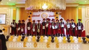 مدرسة الراية بلحج تكرم أوائلها المتفوقين ومخرجاتها الأكاديمية