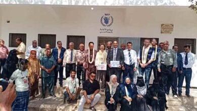 مدير التغذية المدرسية بوزارة التربية يستعرض لمحافظ لحج ووفد السفارة الفرنسية استراتيجية المطبخ المدرسي واهميته في استقرار التعليم بلحج