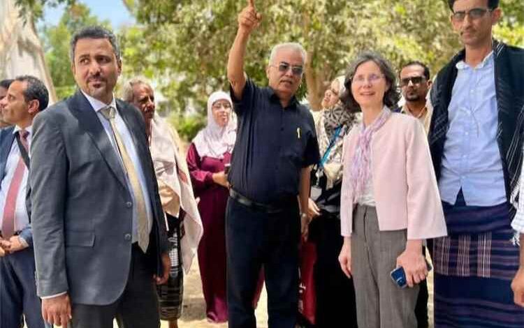 مدير عام مديرية الحوطة يشيد بالخطوة التاريخية التي قام بها الأخ المحافظ مراد الحالمي