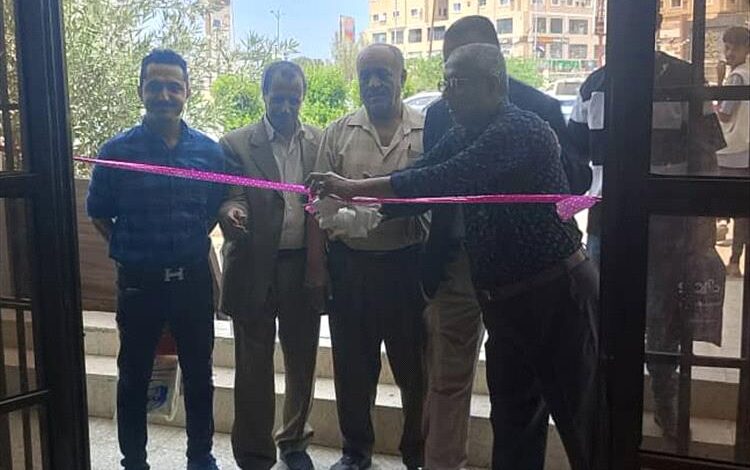 مدير عام مكتب الصحة بمديرية الشيخ عثمان يفتتح معرض " عدن هيلث" المعرض الطبي الثاني