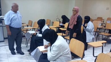 مدير مستشفى الصداقة يدشن الامتحان الكتابي للعلوم الأساسية لبرنامج ماجستير أمراض النساء والتوليد في عدن