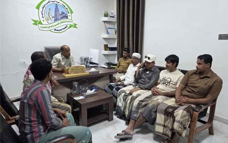 مدير نظافة وتحسين تريم يعقد اجتماعًا استثنائيًا لتنظيم أعمال التحصيل والنظافة خلال عيد الأضحى
