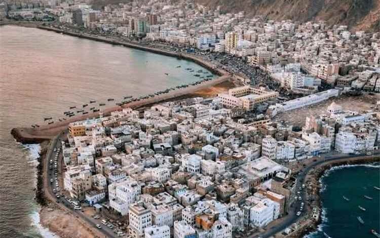 مساجد وجوامع حضرموت تؤدي صلاة الغائب على روح الرئيس السابق عبدربه منصور هادي عقب صلاة الجمعة