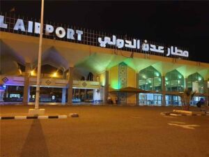 مصادر تكشف تفاصيل جديدة في قضية تنظيف مطار عدن بمليونين ونصف دولار