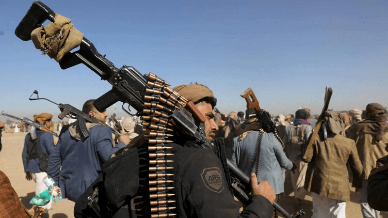 مواجهات مسلحة بين قبيلتين في الجوف تكشف تفاقم الانفلات الأمني ومصادر تتهم الحوثيين بتغذية الثارات