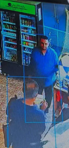 مواطن في عدن يتعرض لعملية احتيال بـ 300 ألف ريال مقابل كراتين فارغة