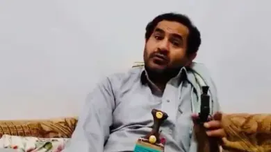 مواقف متباينة داخل جماعة الحوثي.. ومناع في قلب الأزمة