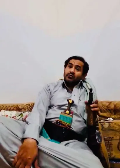 مواقف متباينة داخل جماعة الحوثي.. ومناع في قلب الأزمة