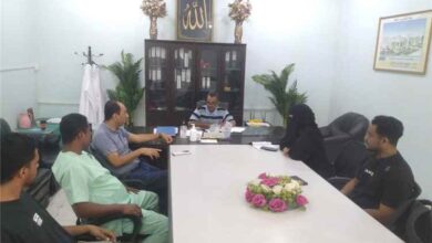 نائب رئيس هيئة مستشفى ابن سيناء بالمكلا يستقبل المدير التنفيذي لمنظمة حضرموت الصحية