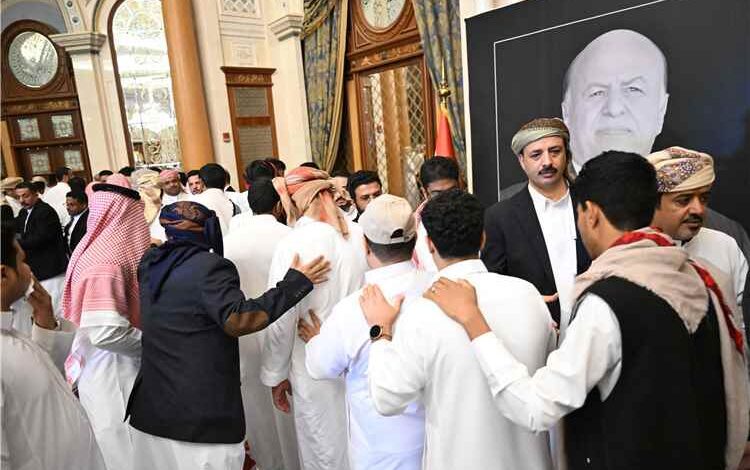 نائب وزير السياحة " الشيخ محمد حسين الدهبلي" يشارك في عزاء الرئيس السابق عبدربه منصور هادي في الرياض
