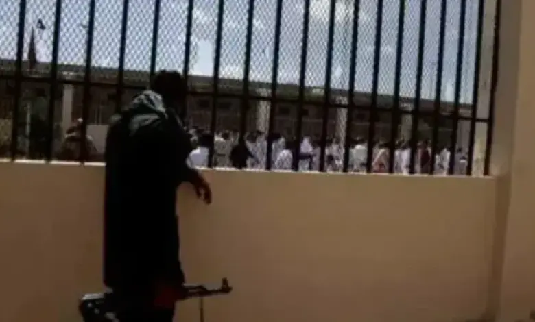 نقابة الصحفيين اليمنيين تحذر من تدهور بيئة العمل الإعلامي وتطالب بحماية الحقوق والحريات
