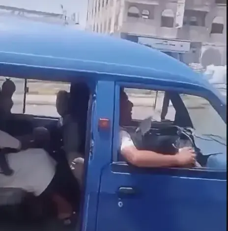 نهاية مأساوية لعصابة مسلحة في تعز بعد اعتراضها مديرة مدرسة وتوثق الأخيرة للواقعة بهاتفها