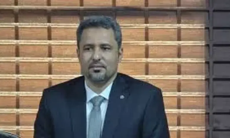 نيابة لحج تستدعي الناشط رؤوف الصبيحي للمثول أمامها بتهمة ”إهانة المحافظ”