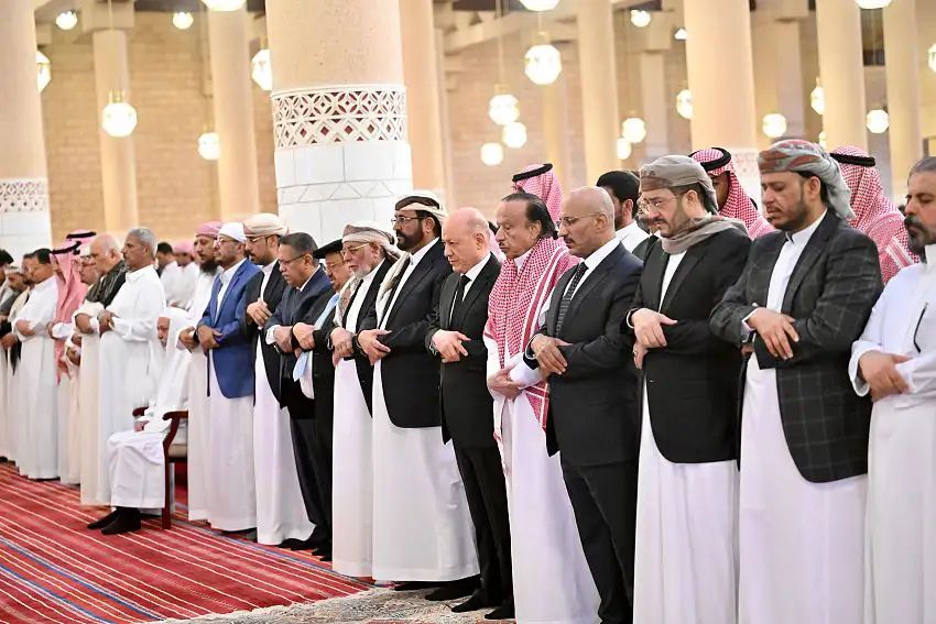 هل تنتهي شرعية المجلس الرئاسي في اليمن بموت هادي؟