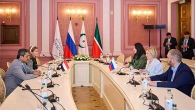 وزير الثقافة والسياحة يبحث مع نظيرته الروسية تعزيز التعاون الثقافي ودعم المتاحف والفنون
