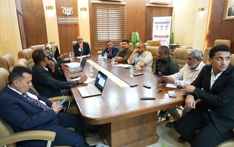 وزير الصحة يستعرض مع فريق اليونيسيف تقييم الأنشطة التغذوية ويؤكد على تعزيز جودة التدخلات وتوسيع نطاقها