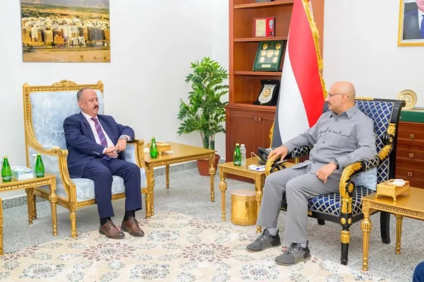 وزير النقل: نعمل على تحويل الساحل الغربي إلى مركز ثقل اقتصادي ولوجستي يخدم كل اليمنيين
