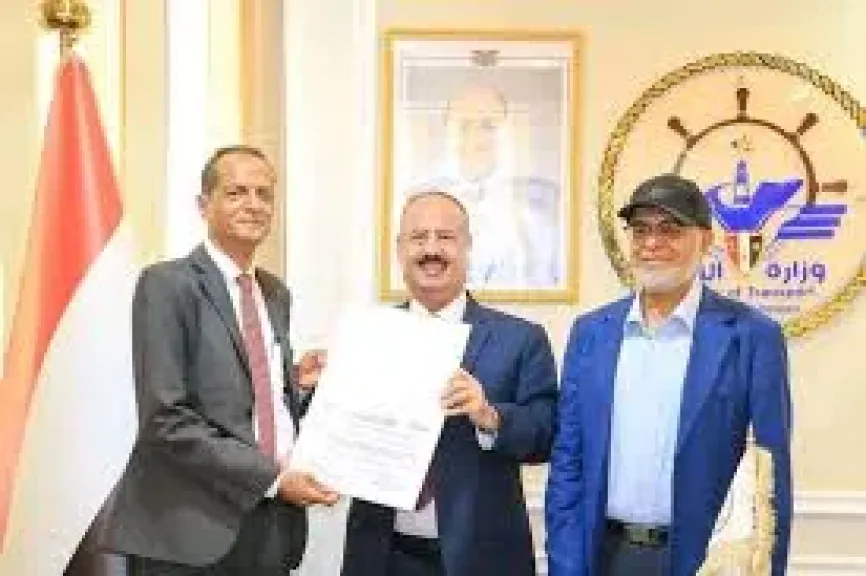 وزير النقل يُكلِّف عبدالقادر باصويطين مديراً لمطار مأرب الدولي