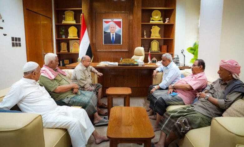 الخنبشي يطلع أعضاء مجلسي النواب والشورى على مستجدات الأوضاع بحضرموت ويستعرض جهود تحسين الكهرباء وتعزيز الأمن.