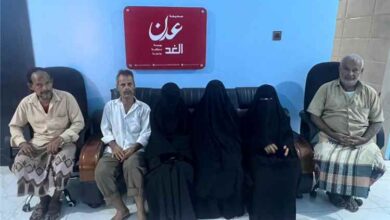 أسرة في عدن تناشد الجهات الأمنية التدخل لوقف خلاف أسري حول منزل وممتلكات