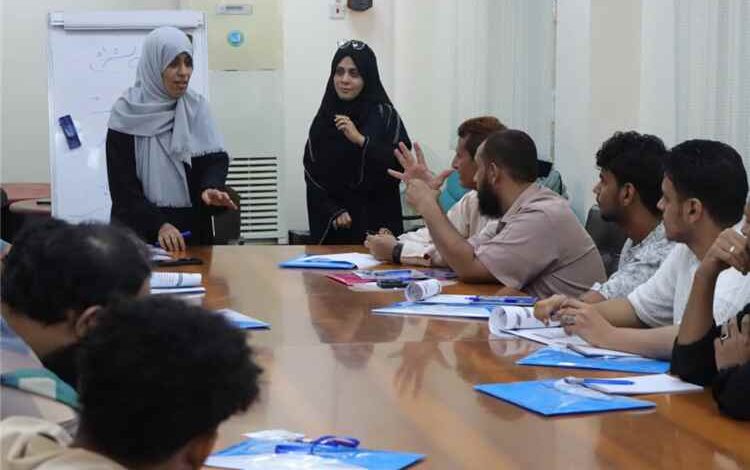 افتتاح دورة تدريبية بعنوان «إدارة المشتريات والمخازن»