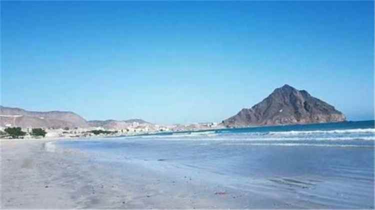 الأرصاد تتوقع أمطاراً رعدية على المرتفعات وتحذر الصيادين من اضطراب البحر