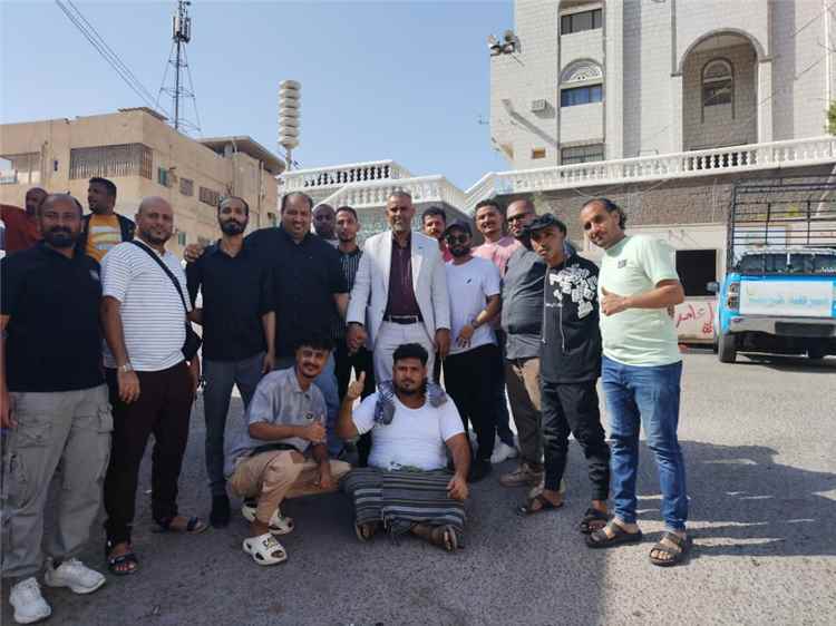 الإفراج عن الناشط سمير الأبي عقب احتجاز دام ساعتين في شرطة كريتر بعد توقيفه على خلفية دعوات احتجاجية