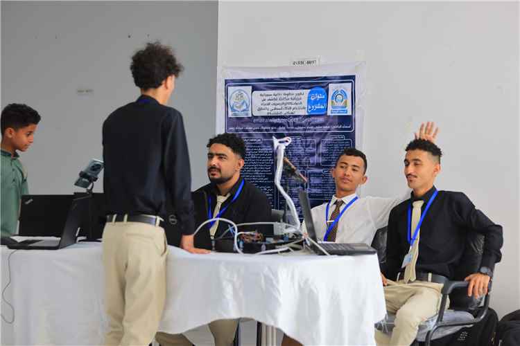 البروفيسور الشعيبي يشيد بالمشاريع والابتكارات الطلابية المشاركة في المؤتمر الطلابي الرابع للبحث والابتكار