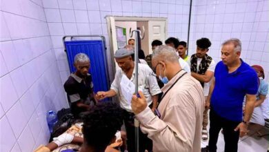 الجاوي يزور الطفل المصاب في اشتباك قوة أمنية واحد المطلوبين في اغتصاب الأطفال