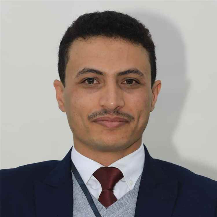 الجبرني: الحوثيون لا يعانون من أزمة مالية بل إعادة توجيه للموارد استعداداً للحرب