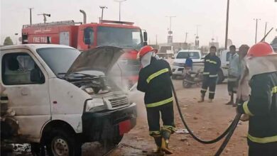 الدفاع المدني في عتق يخمد حريقاً في "دباب" ويشيد بفزعة أصحاب المحلات المجاورة
