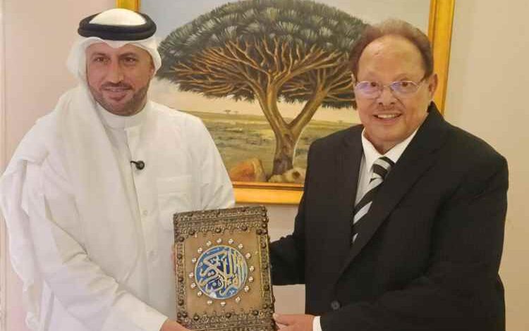 الرئيس علي ناصر محمد يبحث تطورات اليمن والمنطقة في بودكاست مطوّل مع علي المسعودي