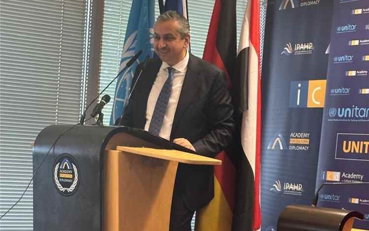 السفير الارياني يؤكد أهمية الدبلوماسية الثقافية في تعزيز الحوار بين الشعوب