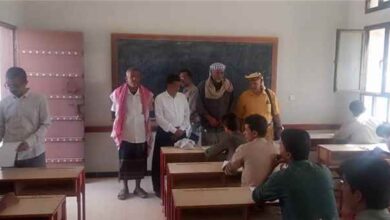 السلطة المحلية ومدير التربية يدشنان اختبارات إنهاء شهادة الثانوية العامة بمديرية حبان بشبوة
