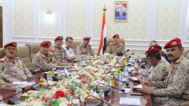 الفريق الركن طاهر العقيلي يؤكد على إعداد وتأهيل القيادات العسكرية والمدنية في الأكاديمية العسكرية العليا
