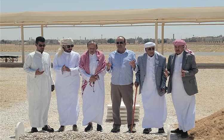 الميسري يزور قبر الرئيس الراحل عبدربه منصور هادي في الرياض