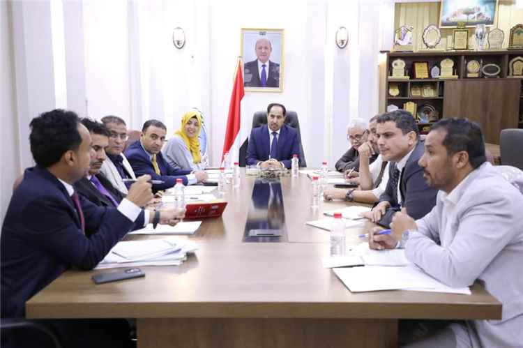 الوزير البكري يرأس اجتماعًا لتقييم الأداء ومناقشة المشاريع