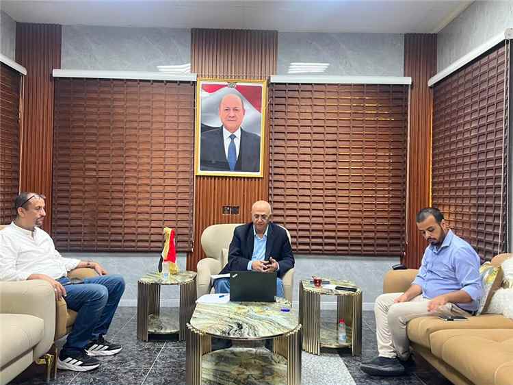 الوزير الشرجبي يبحث مع منظمة التعاون الاقتصادي والتنمية دعم قطاع المياه والتكيف المناخي