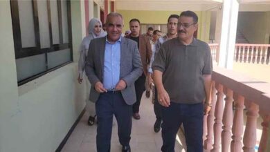الوزير العبادي يتفقد اختبارات الثانوية العامة في مديرية المنصورة بعدن