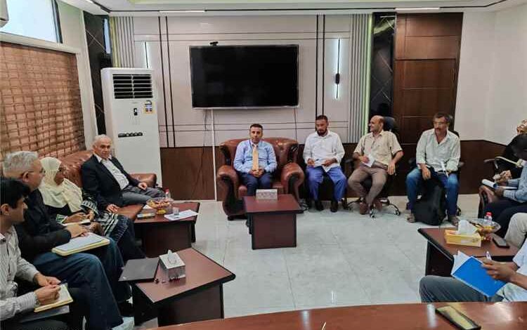 الوليدي يترأس اجتماعاً صحياً موسعاً مع شركاء القطاع الصحي ويبحث مع منظمة الصحة العالمية تعزيز التحصين والترصد الوبائي