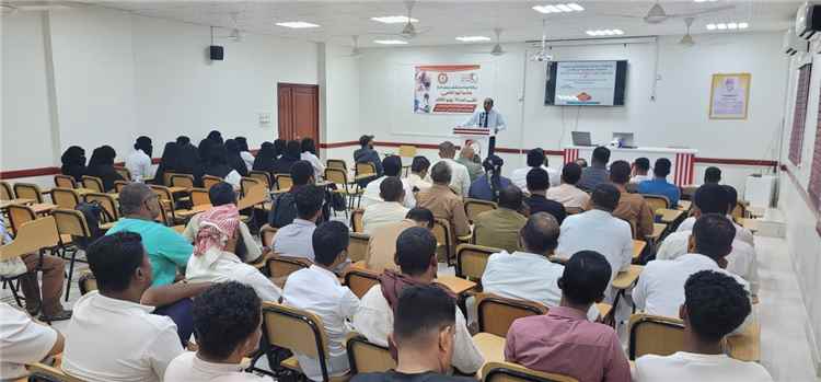 بدء دورة تدريبية لتعزيز مهارات الكوادر الصحية في نقل الدم بسيئون