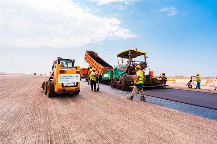 بدعم من البرنامج السعودي.. استمرار تنفيذ المرحلة الثالثة من مشروع تطوير مطار عدن الدولي بعد إنجاز المرحلتين الأولى والثانية