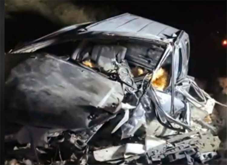 حادث مروري وصاعقة رعدية يوديان بحياة أربعة أشخاص في إب وعمران
