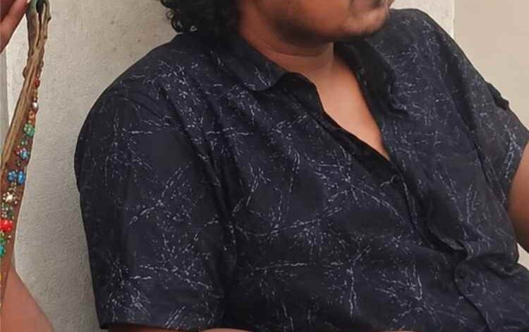 حادثة اغتيال تهز المكلا.. مقتل نجل مدير أمن سابق وفرار المنفذين