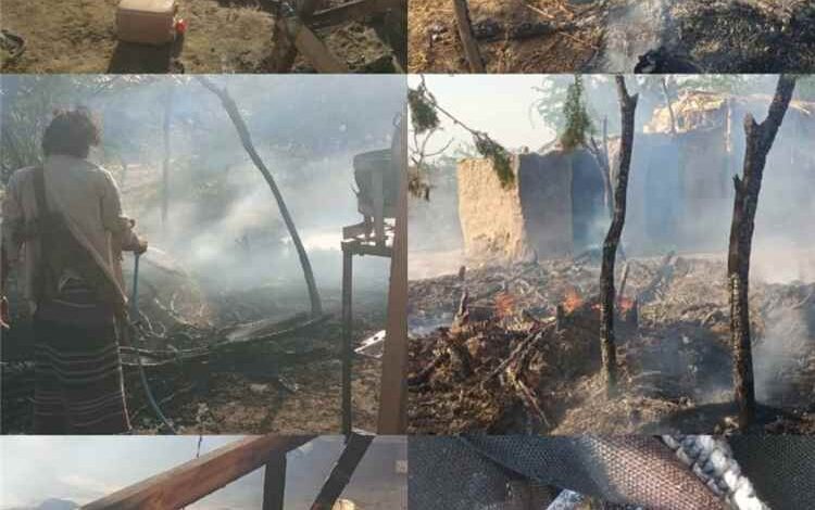 حريق يلتهم ثلاث عشش للنازحين في مخيم النجمة الحمراء بخنفر ويشرّد سكانها