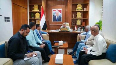 حضرموت تضع خارطة طريق لتطوير الكهرباء وتحلية المياه بدعم سعودي وشراكة دولية