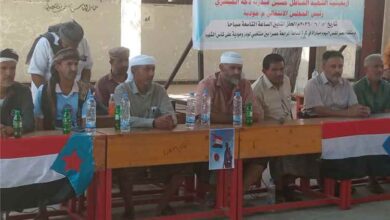 حضور رسمي وشعبي واسع في حفل تأبين فقيد الوطن والتربية الأستاذ حسين دحه الميسري بمودية