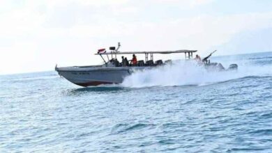 خفر السواحل يواصل البحث عن قارب يقل 22 شخصاً قبالة سواحل المهرة