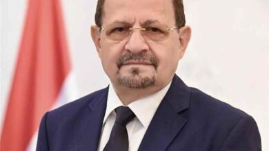 رئيس الوزراء وزير الخارجية يعزي بوفاة عضوي مجلس الشورى المشدلي والقطيبي